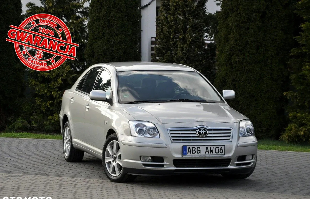 mazowieckie Toyota Avensis cena 17900 przebieg: 211258, rok produkcji 2005 z Dzierzgoń